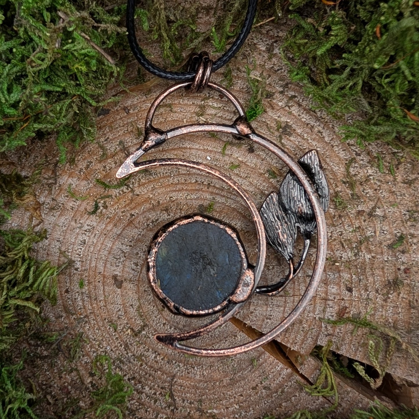 Moon & Leaf Labradorite Pendant