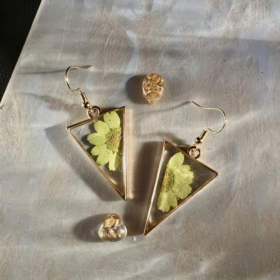 Resin Jewelry Making: Real Flower Earrings