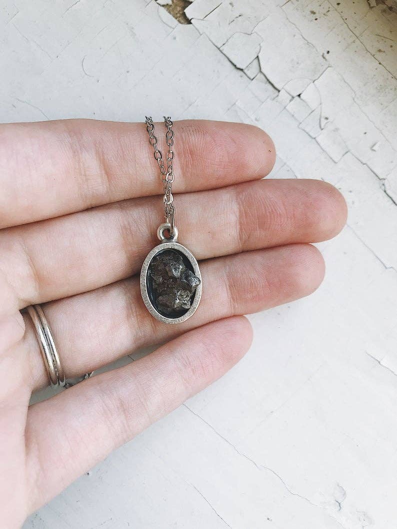 Oval Pendant Necklace with Authentic Meteorite