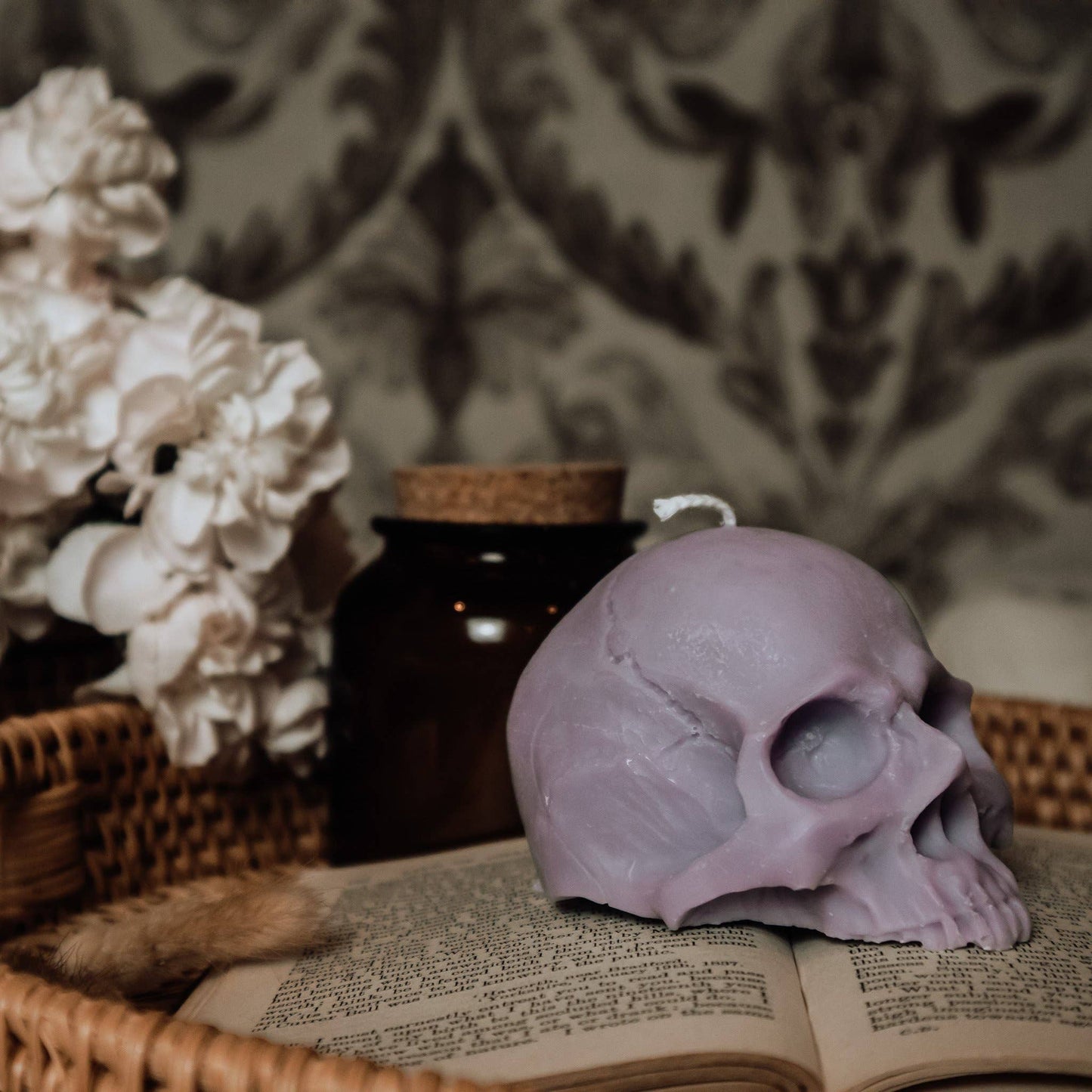 Half Skull Candle