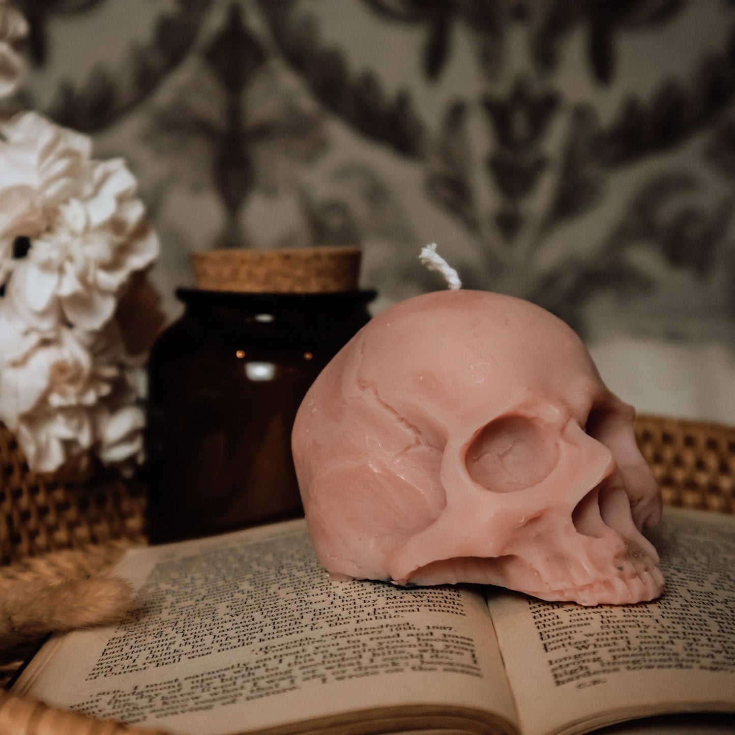 Half Skull Candle