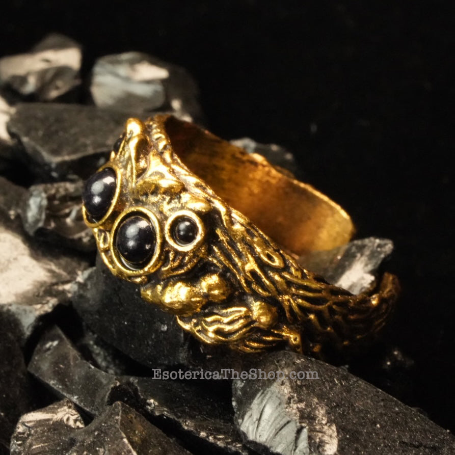 Jumping Spider Ring, Golden