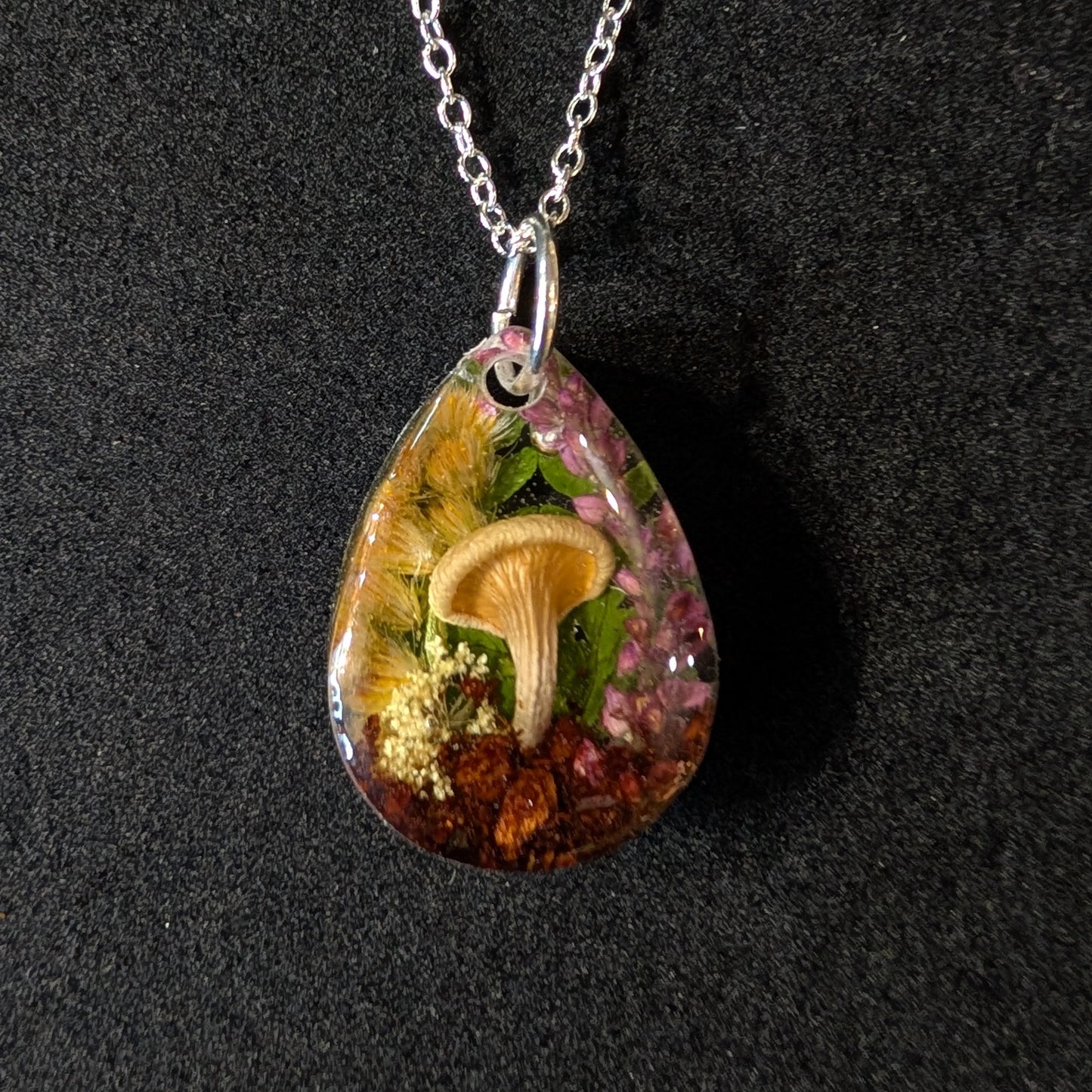 Real Mushroom Pendant, 1" teardrop