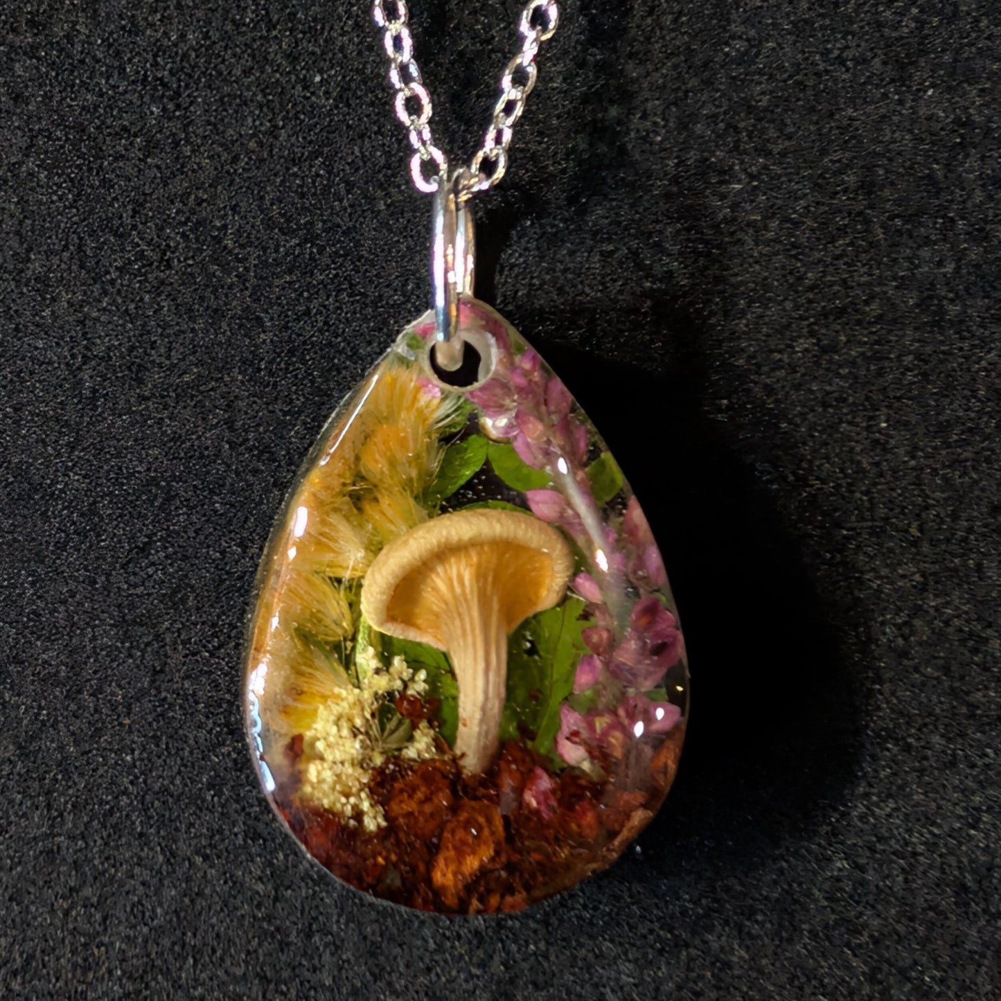 Real Mushroom Pendant, 1" teardrop
