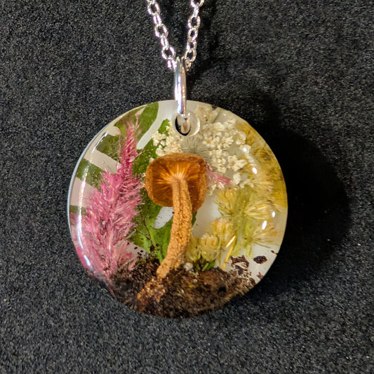 Real Mushroom Pendant, 1" round