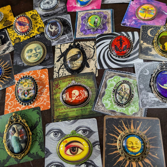 Handmade Vintage-style Brooch