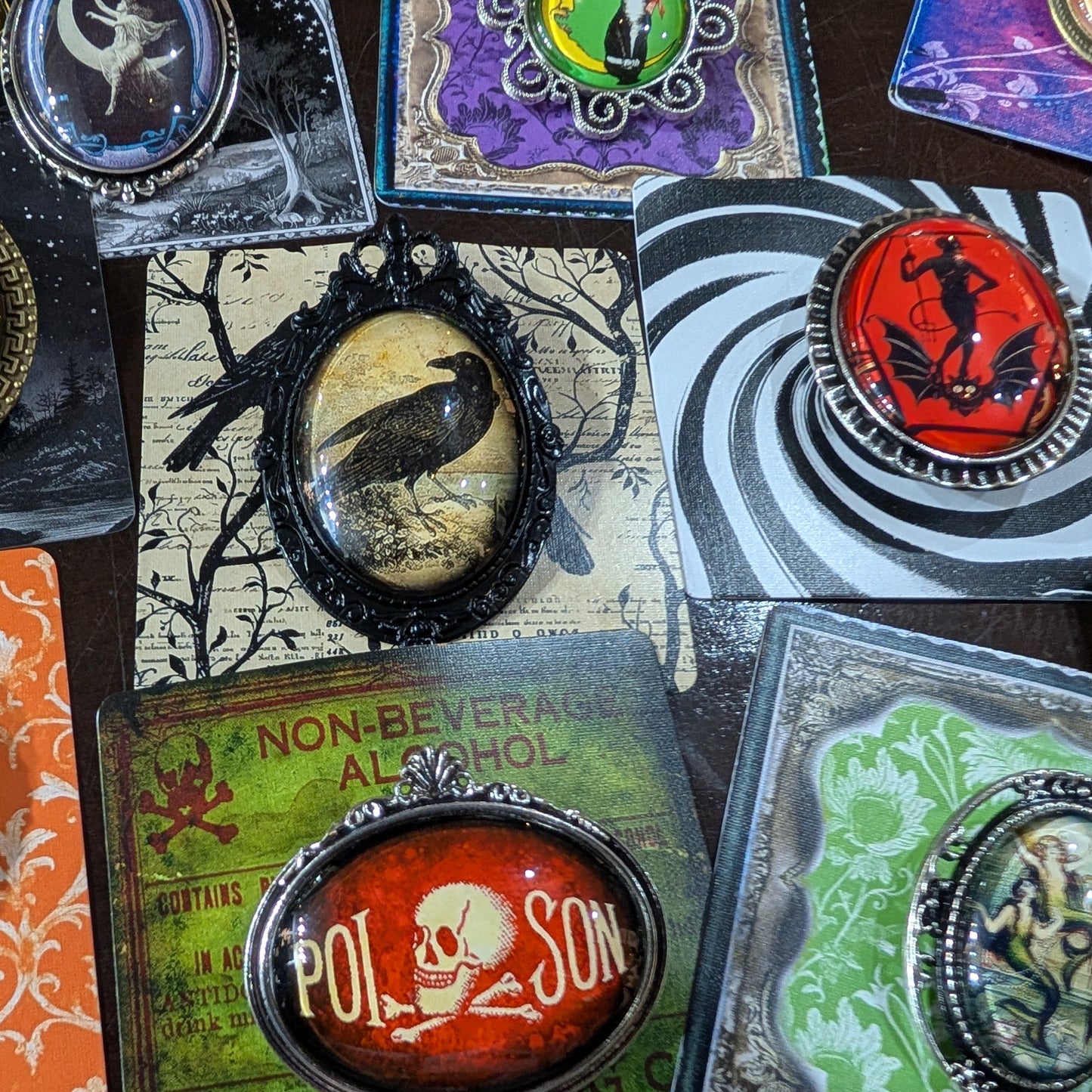 Handmade Vintage-style Brooch