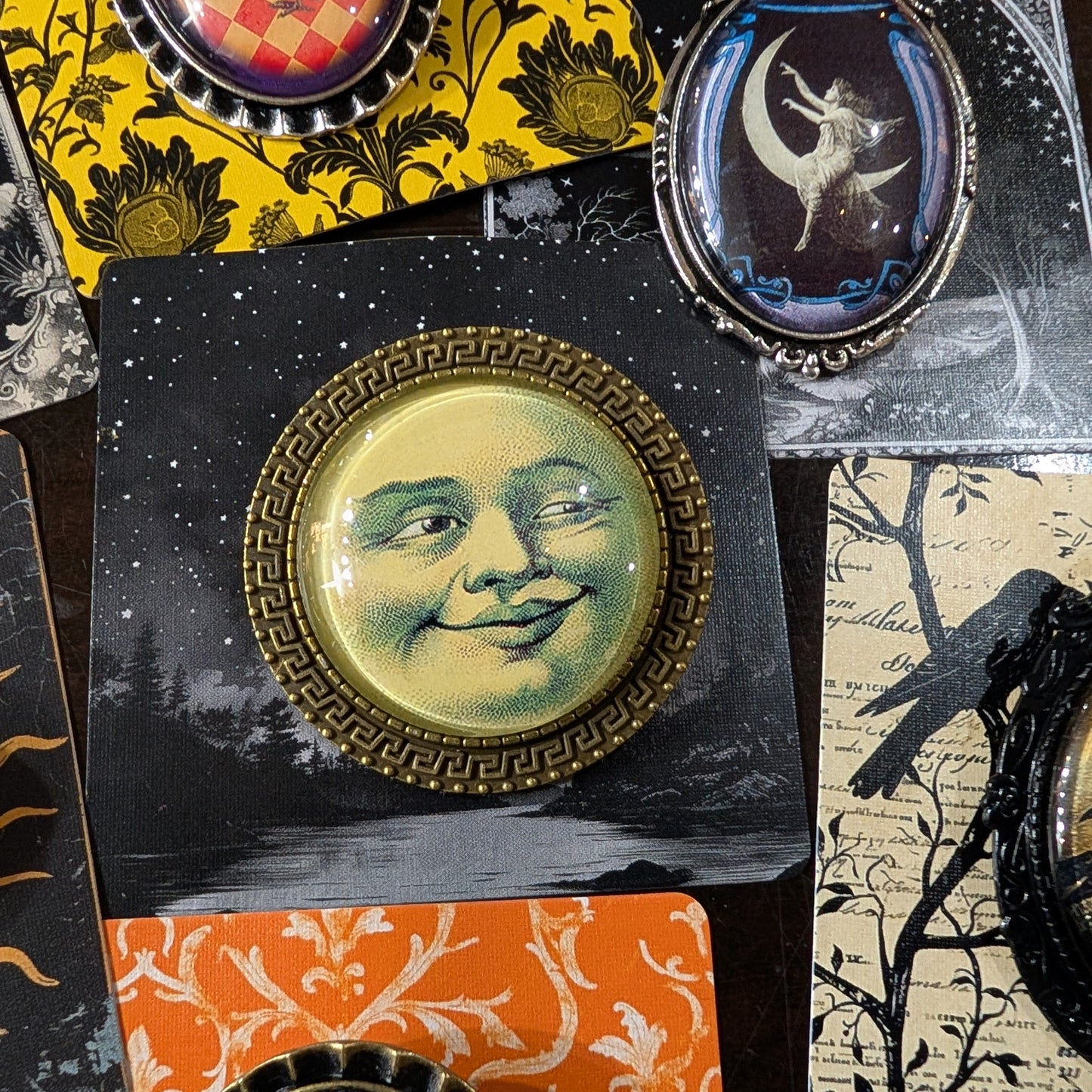 Handmade Vintage-style Brooch