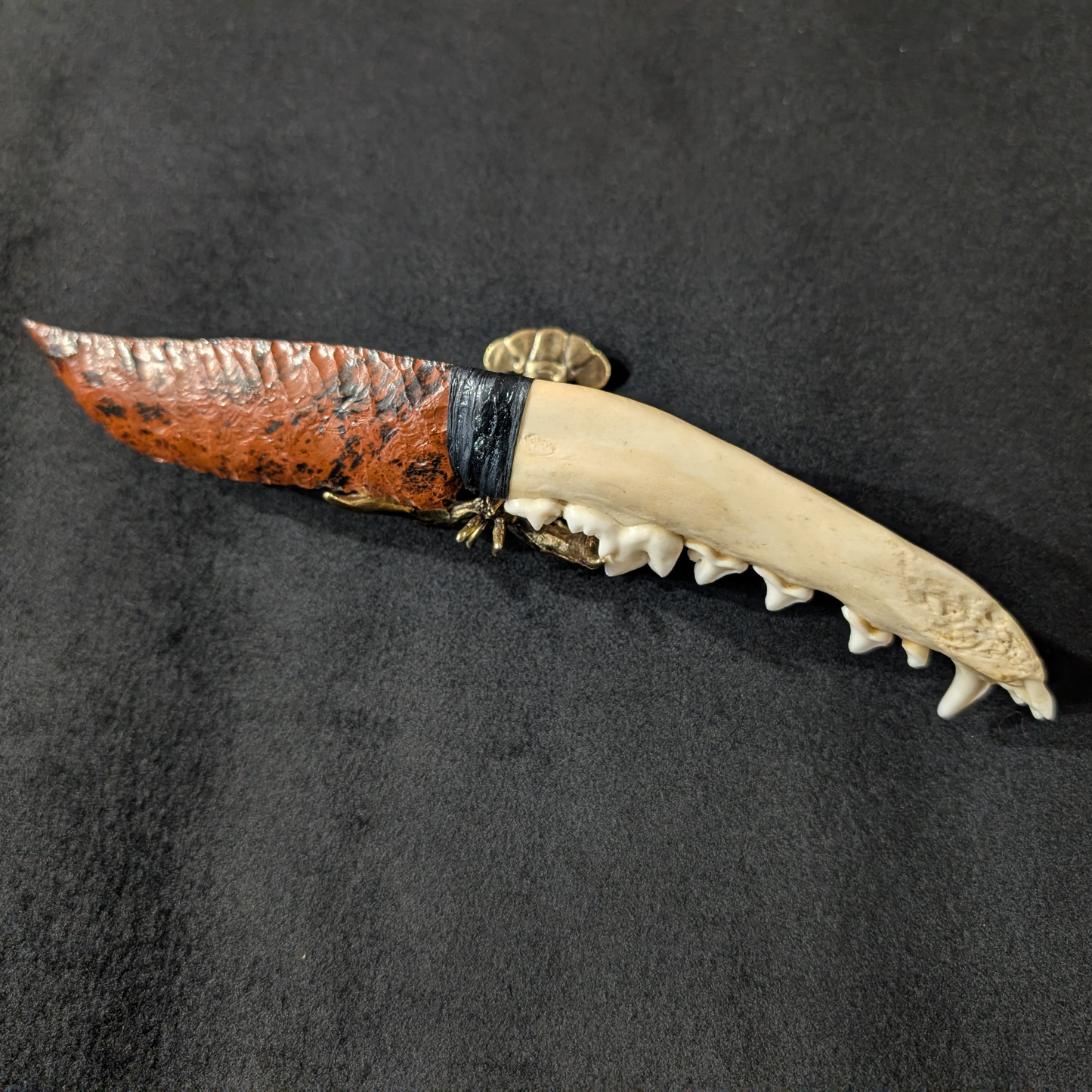Coyote Jaw & Obsidian Dagger