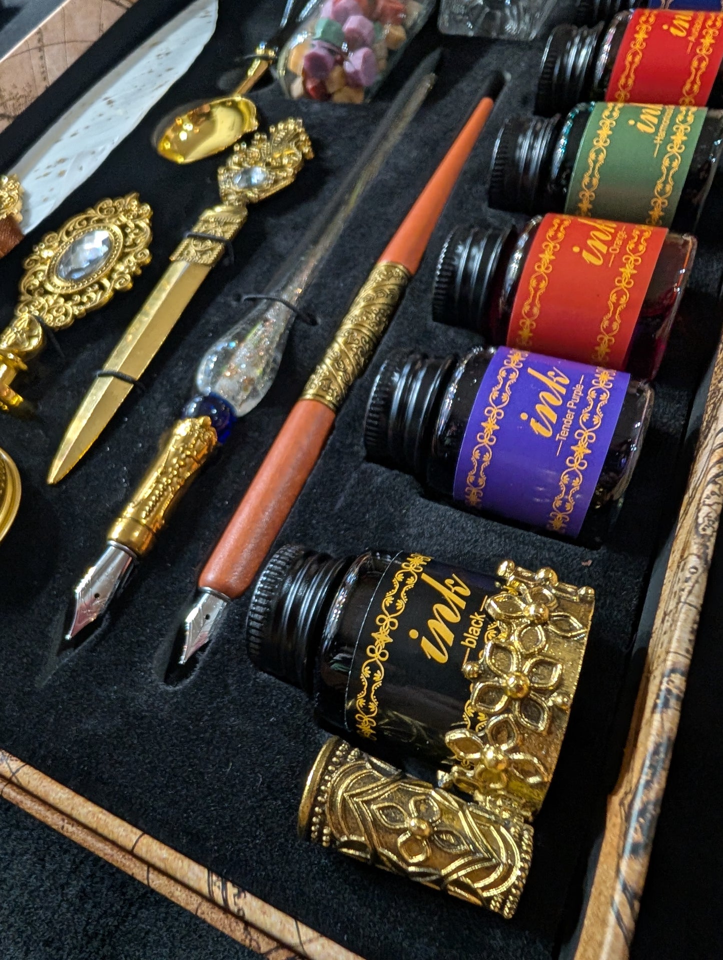 Pen and Ink Set, Premium