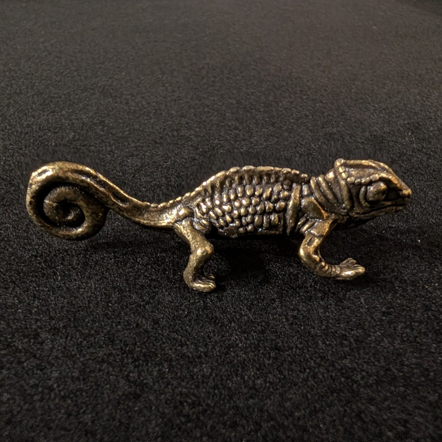 Brass chameleon