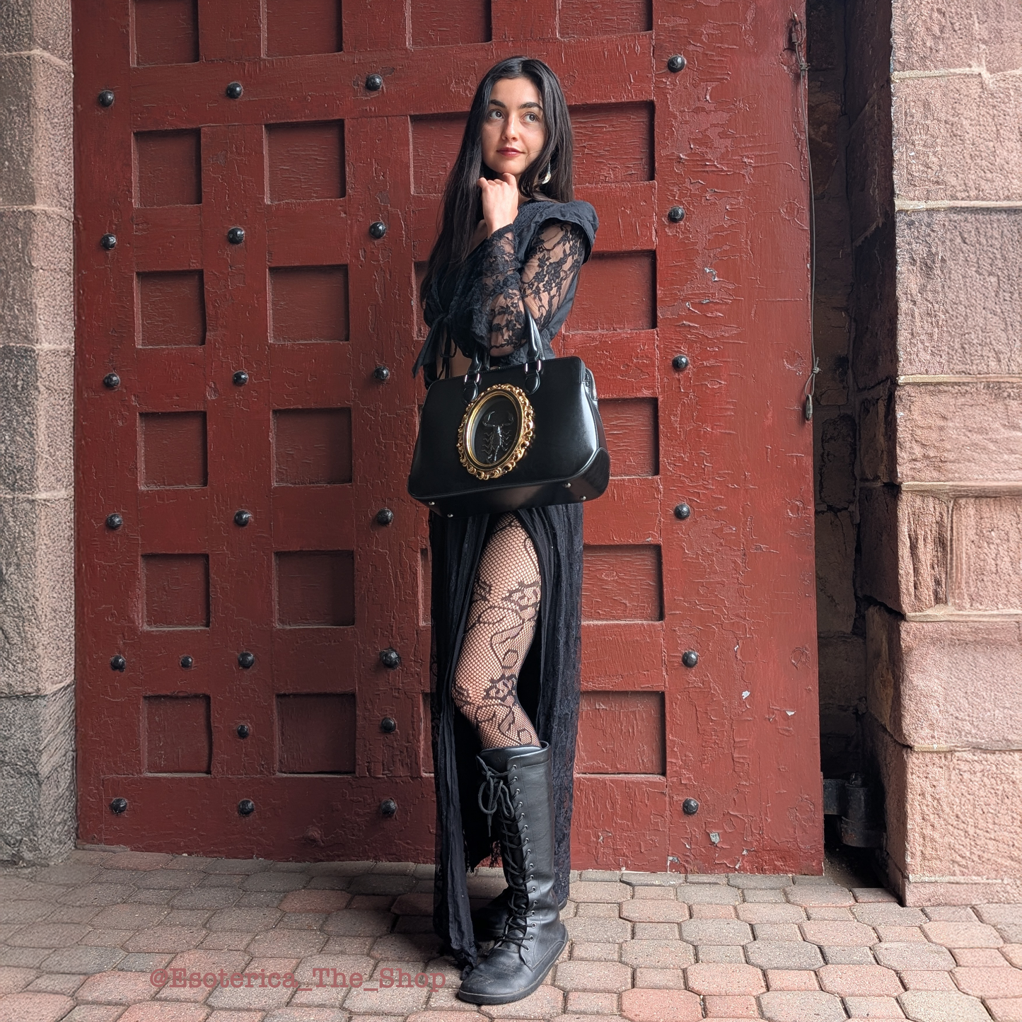 Real Scorpion Handbag - Gold Frame
