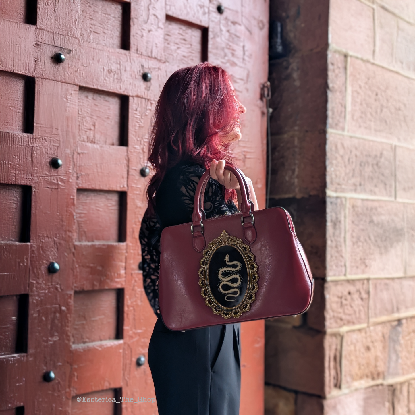 Real Snake Skeleton Handbag - Gold Frame