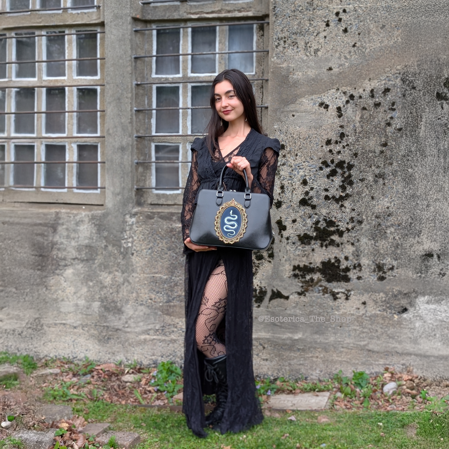 Real Snake Skeleton Handbag - Gold Frame