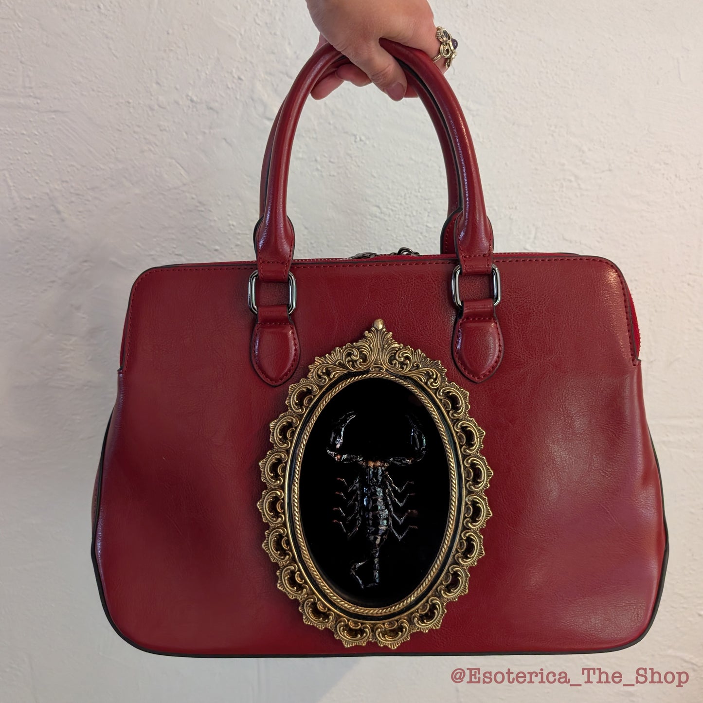 Real Scorpion Handbag - Gold Frame