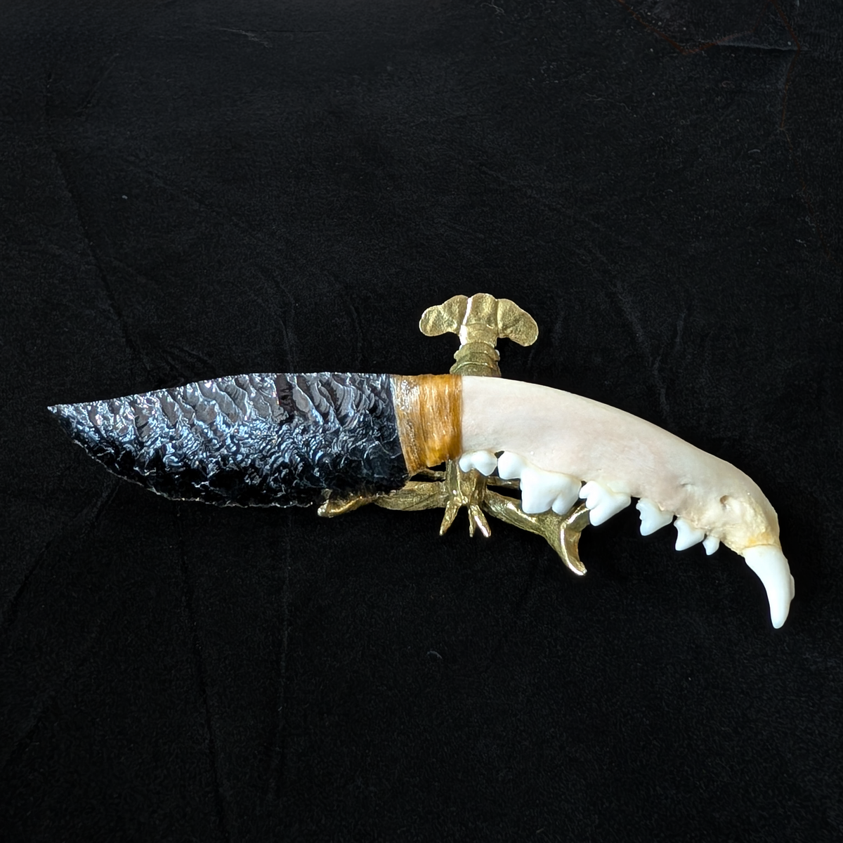 Raccoon Jaw & Obsidian Dagger