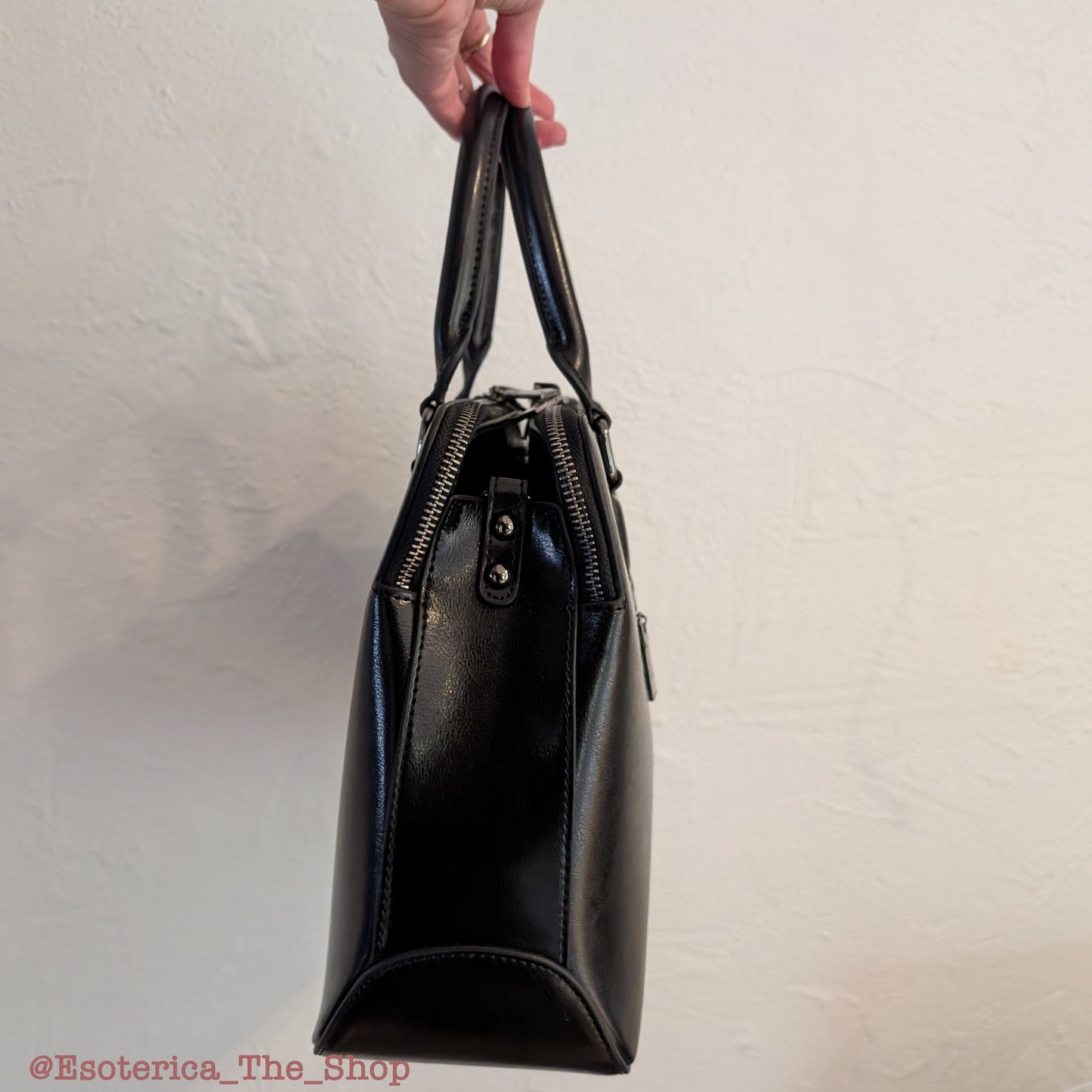 Real Scorpion Handbag - Gold Frame